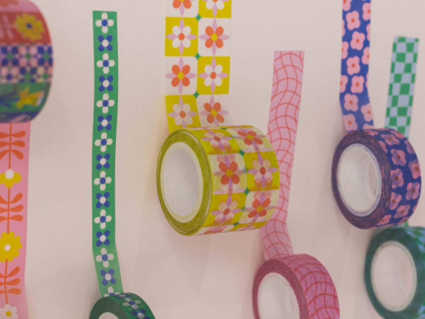 Primrose Party 15mm • Retro Scattered Flowers Washi Tape
