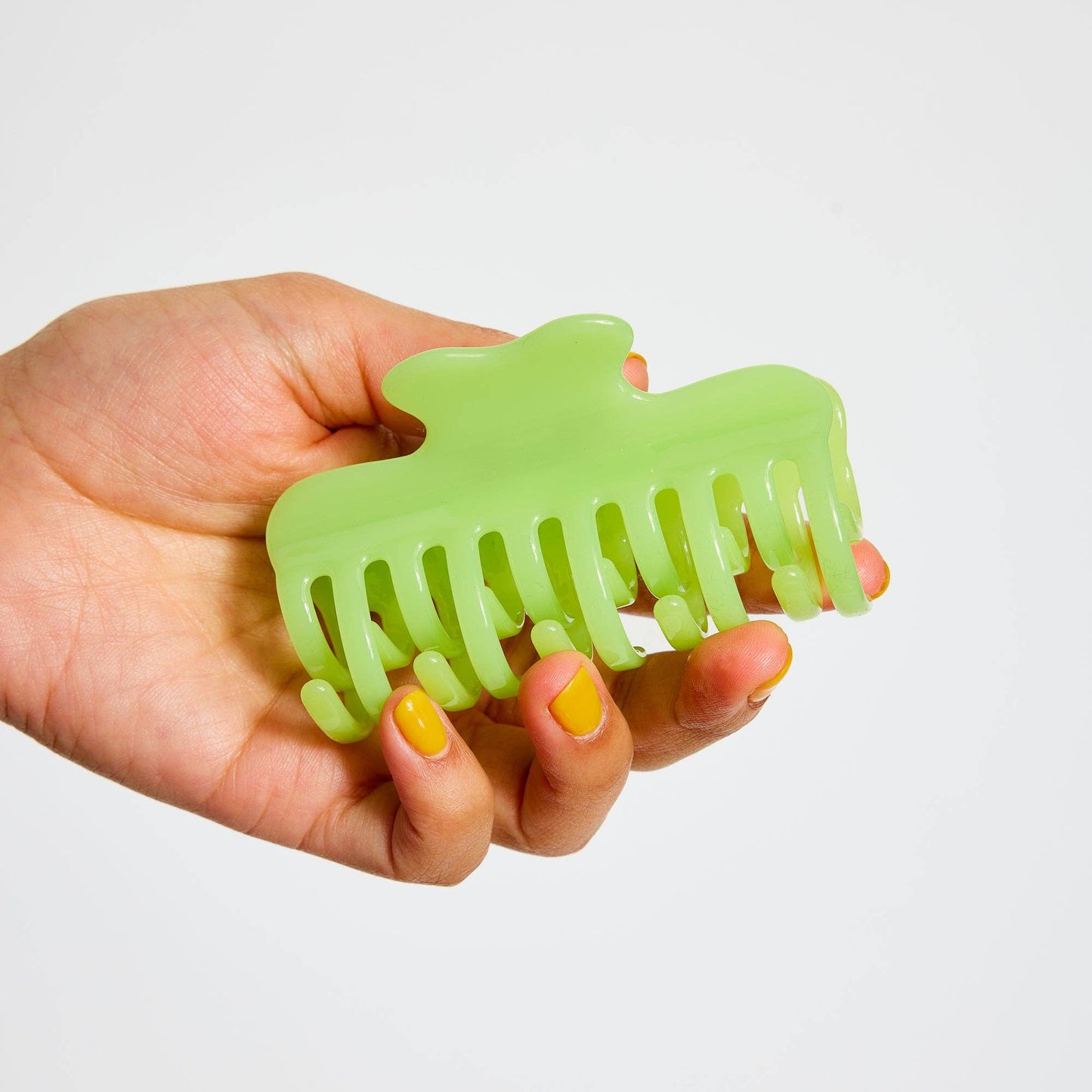 Jojo Claw in Small Honeydew