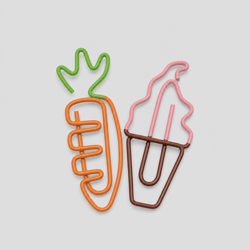 10 Lovely Carrot-Shaped Paper Clips