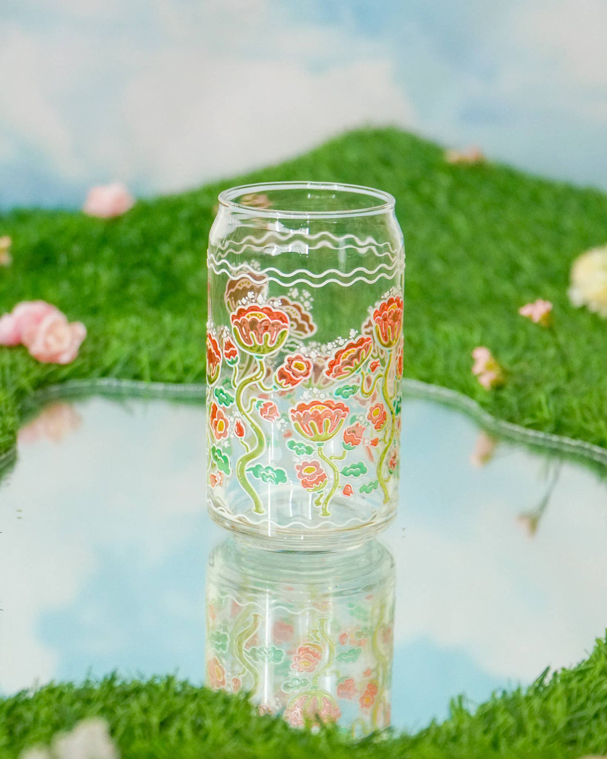 Pretty Poppy 16oz Can Glass | Stained Glass Flower Design